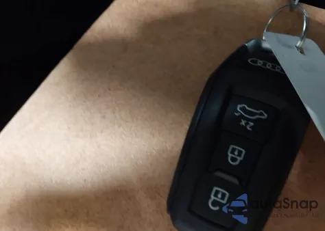 2025 Audi Q6 E-Tron Premium Plus Quattro z USA, uszkodzony, nr VIN WA124BGF3SA044312